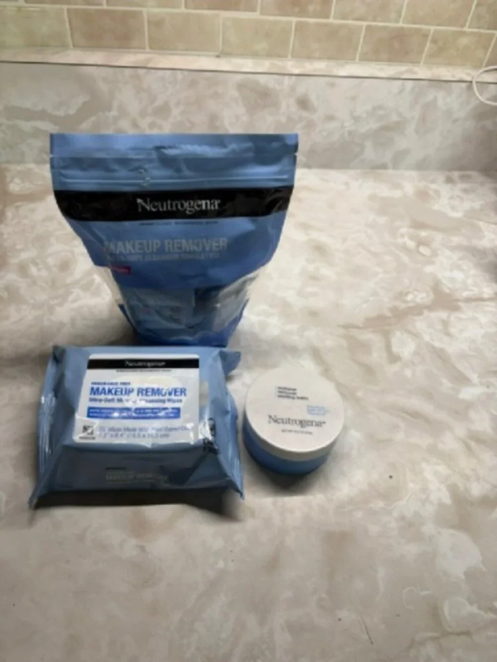 Neutrogena Make up Remover Bundle